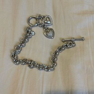 Women’s double le heart toggle closure bracelet